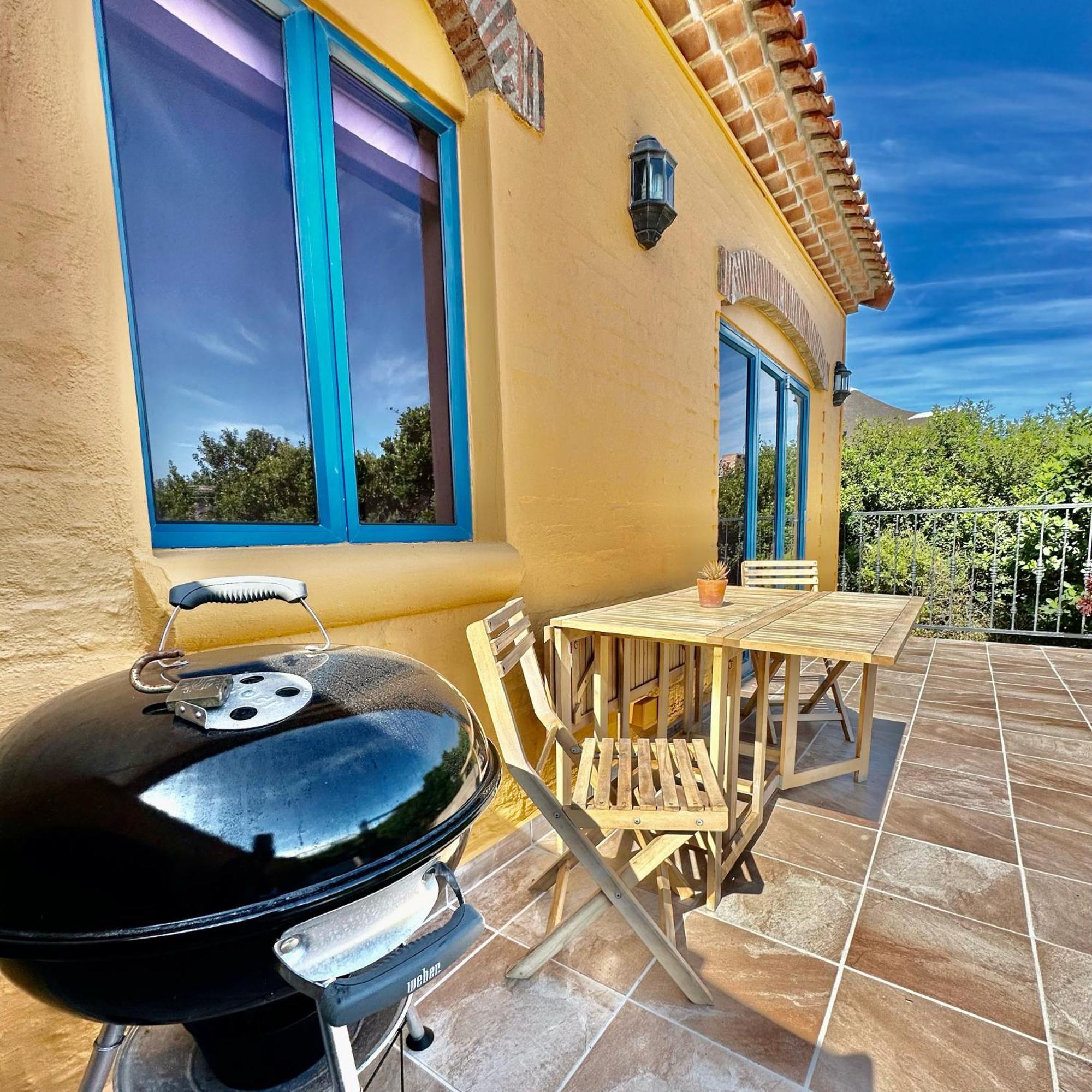 Sunset Beach Holiday Accommodation Cape Town Eksteriør bilde