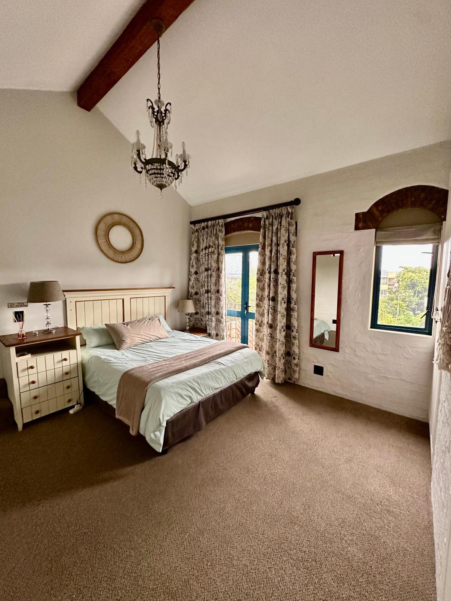 Sunset Beach Holiday Accommodation Cape Town Eksteriør bilde